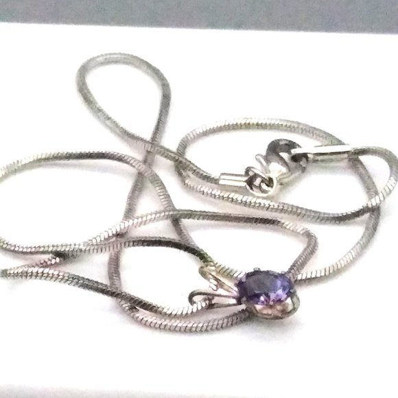 Vintage Oval Purple Crystal Pendant Necklace on Delicate Silver Tone Snake Chain - Picture 4 of 4